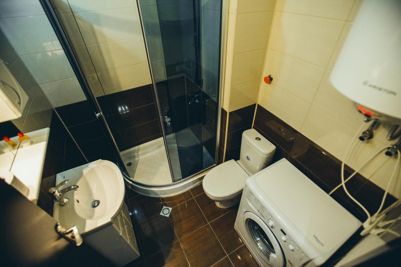 Sea Towers Suite Batumi Bagian luar foto