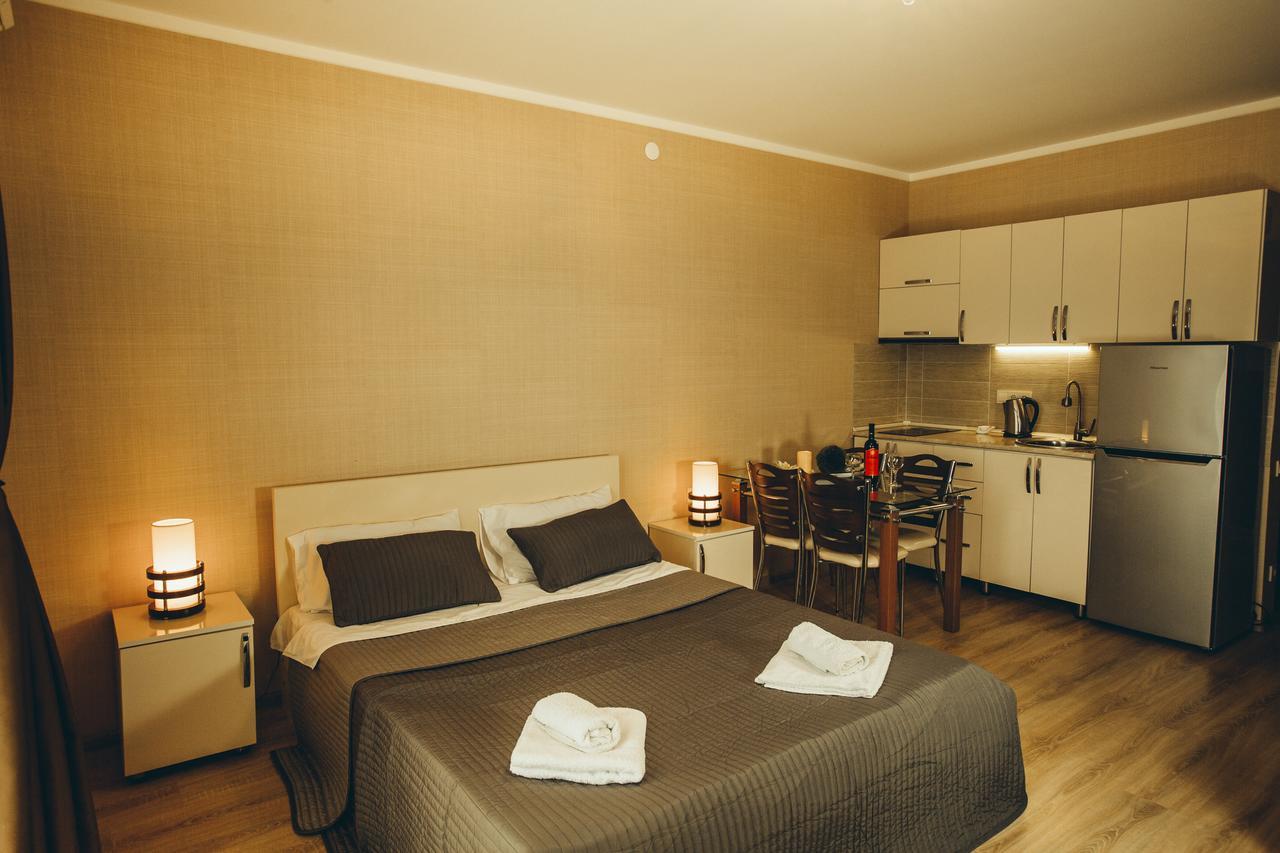 Sea Towers Suite Batumi Bagian luar foto